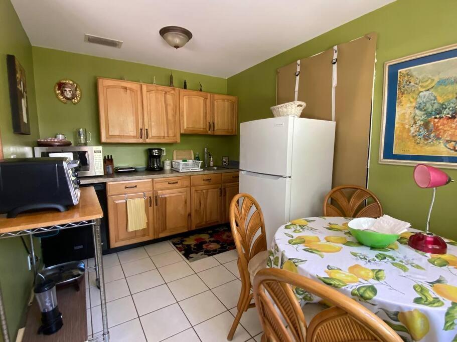 One Bed Suite Near Beaches And Downtown Sarasota Extérieur photo